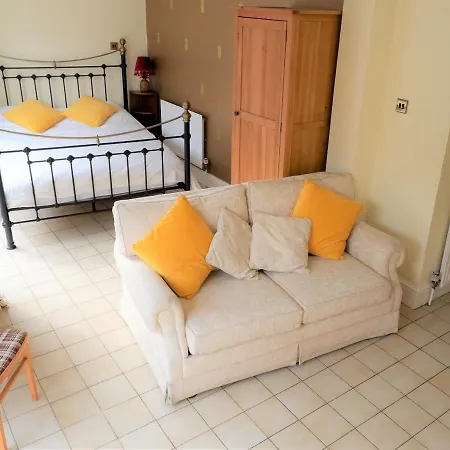 Colchester Sunny Studio Apartment With Ev Charging Point Lexden Exterior photo