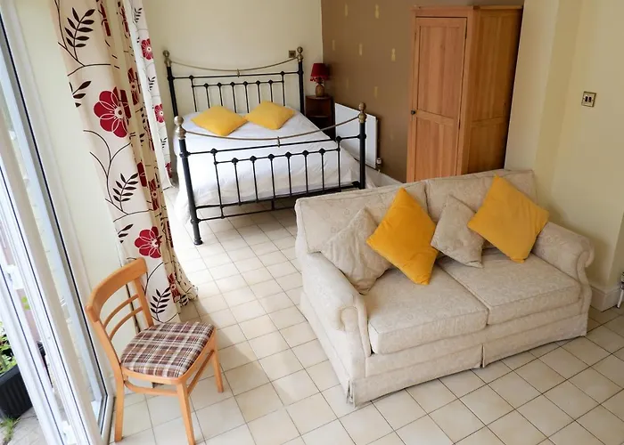 Colchester Sunny Studio Apartment With Ev Charging Point